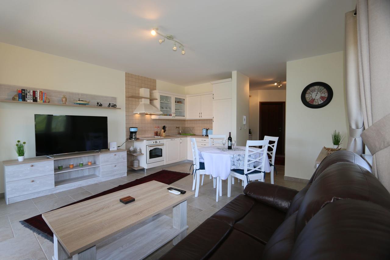 Apartment Soline Cove エクステリア 写真